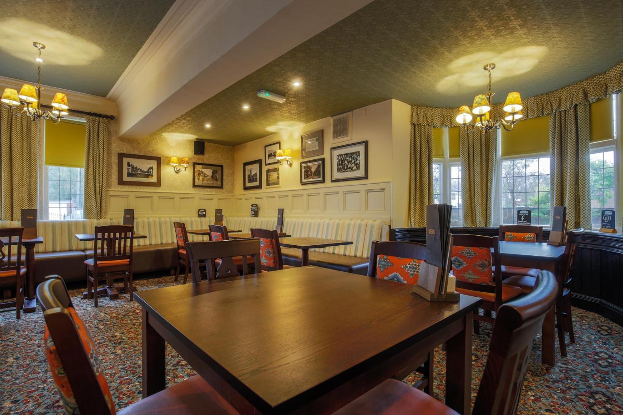 Fairway Inn แมนเชสเตอร์ ภายนอก รูปภาพ